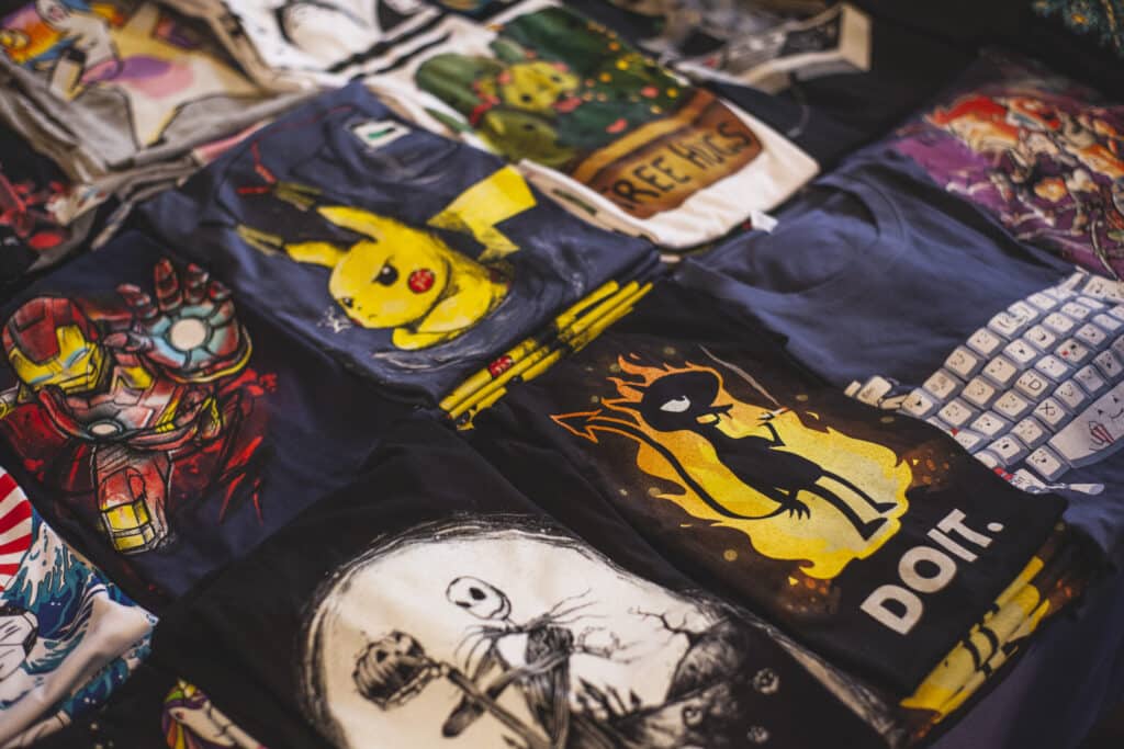 How to choose the right t-shirt for sticker printing